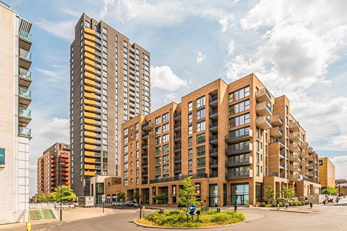 3 Bedroom Flat For Sale In Prince Regent Road, Hounslow, TW3