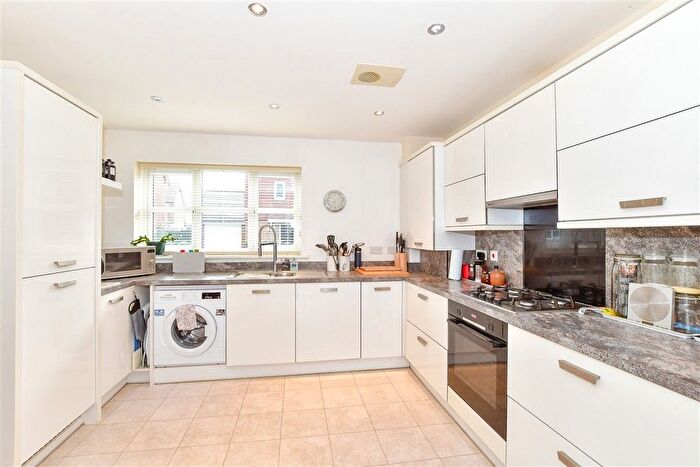 3 Bedroom Semi-detached House For Sale In Skylark Avenue, Emsworth, Hampshire, PO10