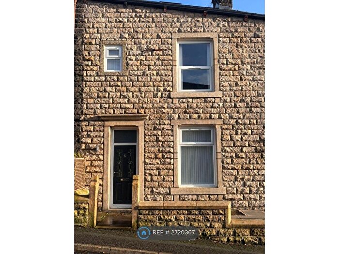 4 Bedroom Terraced House To Rent In Schofield Road, Rossendale, BB4