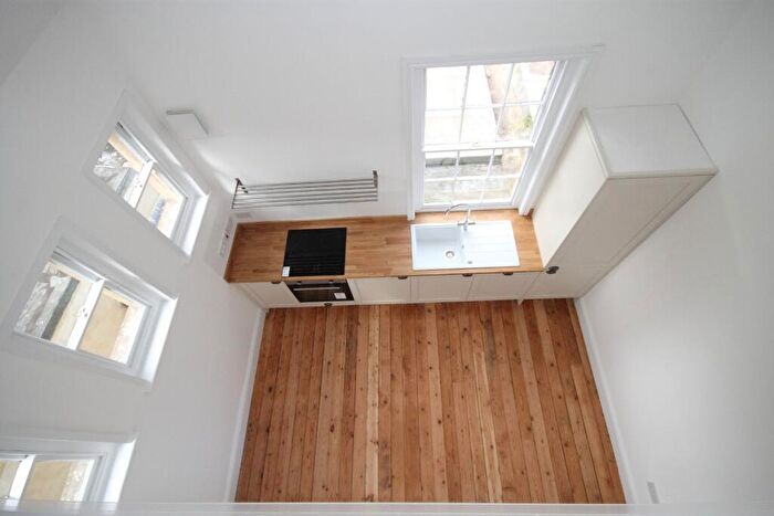 1 Bedroom Flat To Rent In The Studio Flat, The Old Postmasters House, East Street, Faversham, ME13