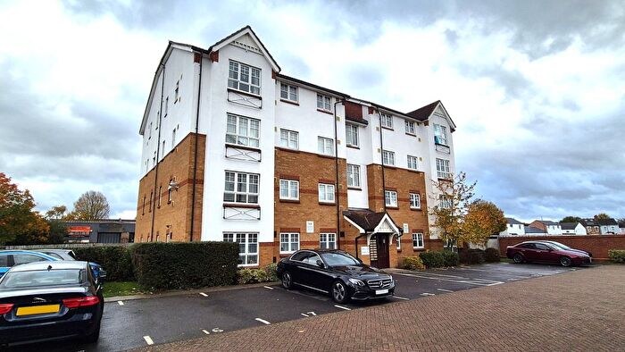 2 Bedroom Flat To Rent In Perkin Close, Hounslow, TW3