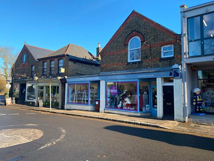 2 Bedroom Flat To Rent In Lower Kings Road, Berkhamsted, HP4