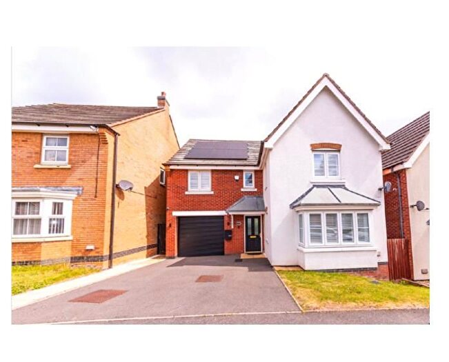 4 Bedroom Detached House To Rent In Attingham Drive, Dudley, DY1