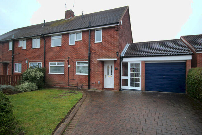 3 Bedroom Semi-Detached House To Rent In Coleridge Road, Worksop, S81