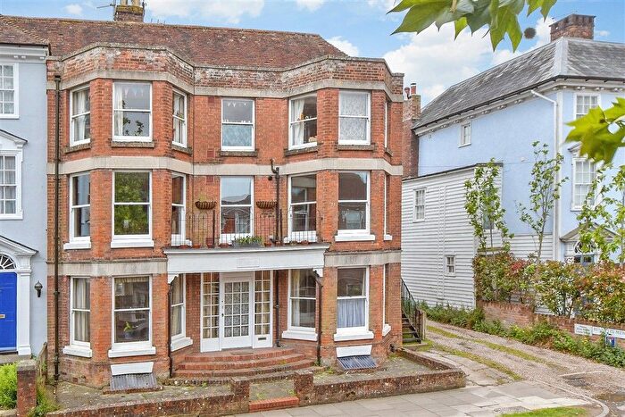 3 Bedroom Flat For Sale In West Cross, Tenterden, Kent, TN30