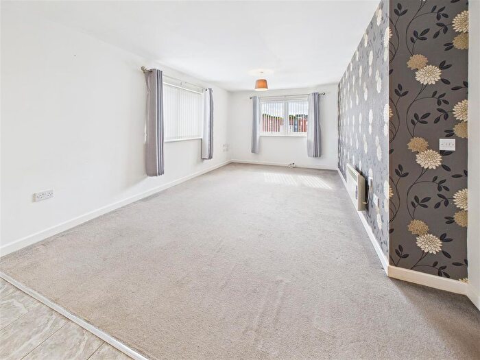 2 Bedroom Flat For Sale In Gramercy Park, Bannerbrook, Coventry, CV4