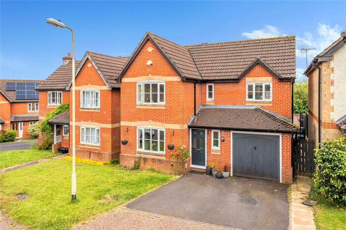 4 Bedroom Detached House For Sale In Logan Way, Hemyock, Cullompton, Devon, EX15