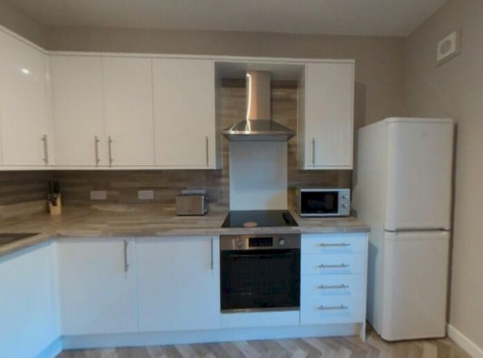 2 Bedroom Flat To Rent In Morgan Place, Stobswell, Dundee, DD4