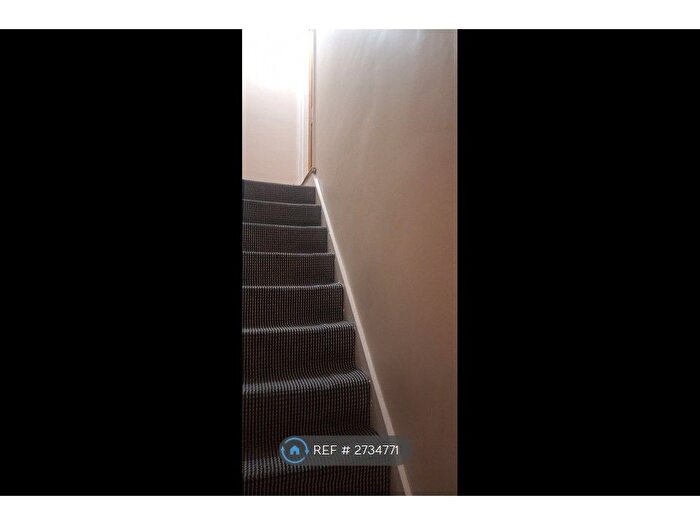 3 Bedroom End Terrace House To Rent In Brompton Lane, Rochester, ME2