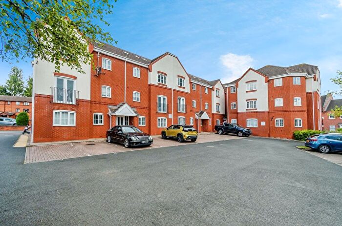 1 Bedroom Flat For Sale In New Penkridge Road, Cannock, Staffordshire, WS11