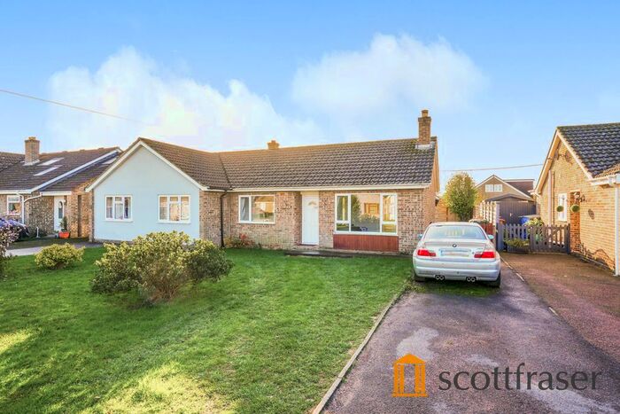 2 Bedroom Bungalow To Rent In Sycamore Road, Launton, Bicester, OX26