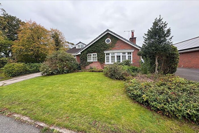 3 Bedroom Detached Bungalow For Sale In Elmore Close, Holmes Chapel, CW4
