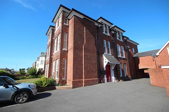 2 Bedroom Flat To Rent In Fairfield Mansions, Alphington, EX2