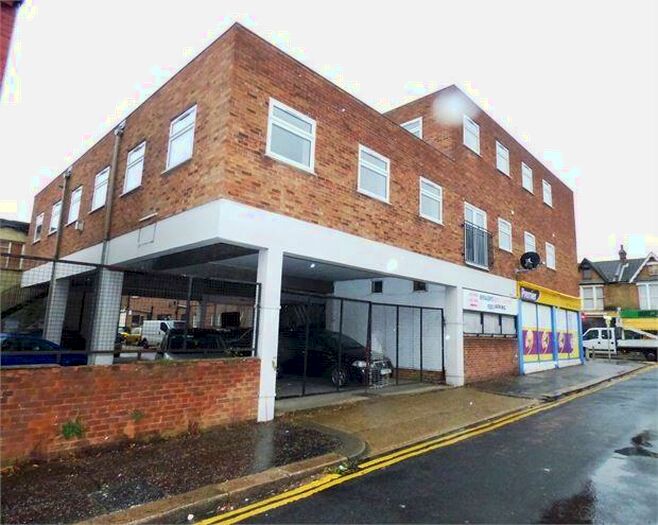 1 Bedroom Flat To Rent In West Street, Southend On Sea, Southend On Sea, SS2