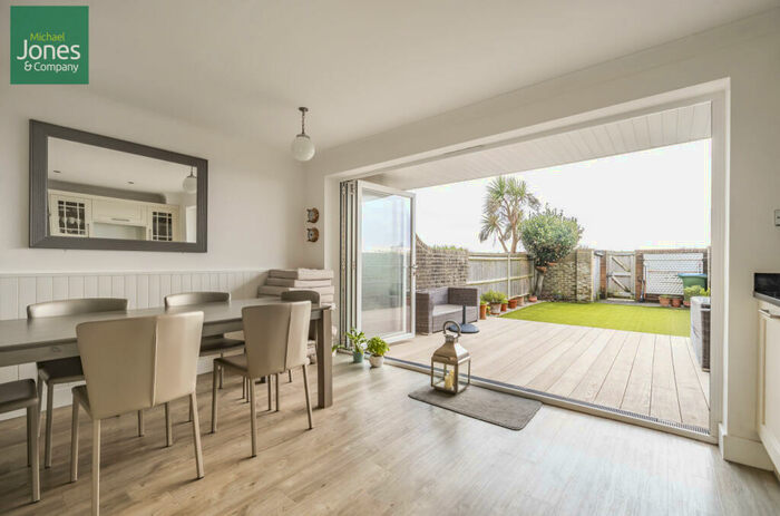 4 Bedroom House To Rent In Mallon Dene, Rustington, Littlehampton, West Sussex, BN16