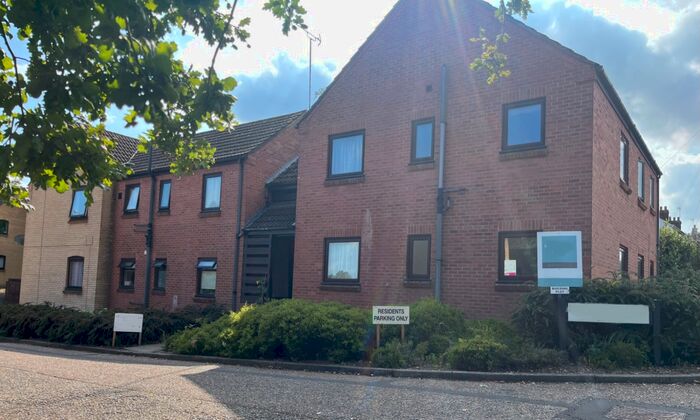 1 Bedroom Flat To Rent In Prince Of Wales, Bury St Edmunds, IP33