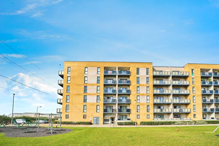 1 Bedroom Flat For Sale In Handley Page Road, Barking, IG11