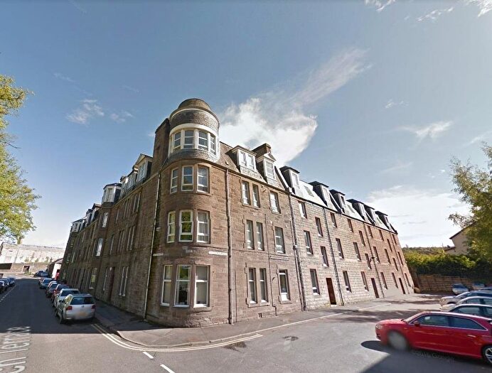 2 Bedroom Flat To Rent In South Inch Place, Perth, PH2