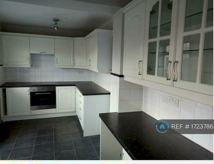3 Bedroom Terraced House To Rent In Bedford Road, Bootle, L20