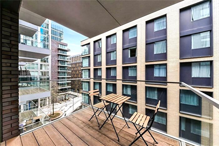 2 Bedroom Flat To Rent In Catalina House, Goodman's Fields, Aldgate, London, E1