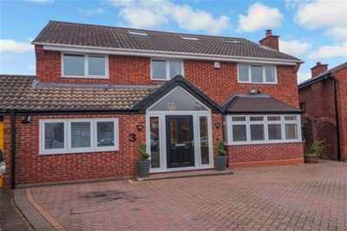 5 Bedroom House To Rent In Lodge Farm Close, Sutton Coldfield. B76 2td.