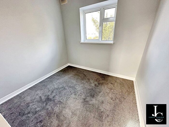 3 Bedroom Terraced House For Sale In James Way, Donnington, Telford, TF2