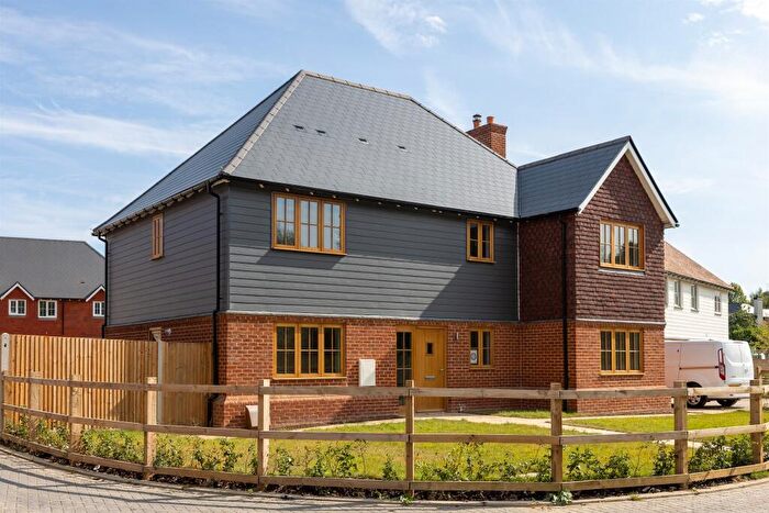 5 Bedroom Detached House For Sale In Roundwell Park, Bearsted, Maidstone, ME14