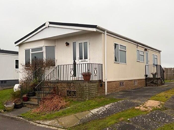 2 Bedroom Park Home For Sale In The Spinny, Bowland Fell Park, BD23