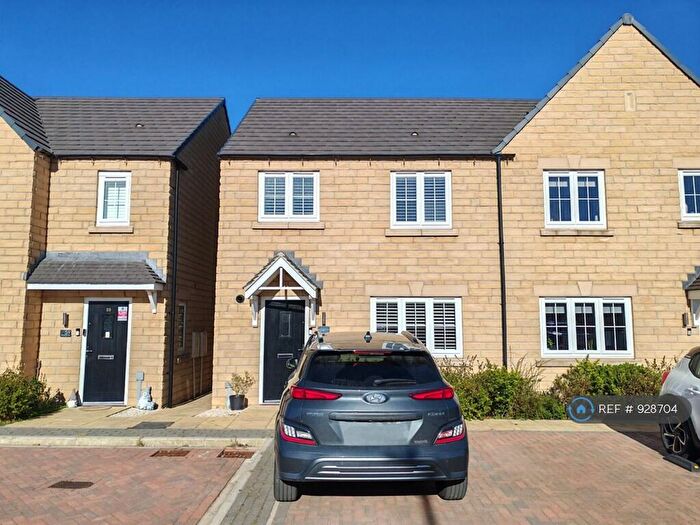 3 Bedroom Semi-Detached House To Rent In Buttersyke Way, Pannal, Harrogate, HG3