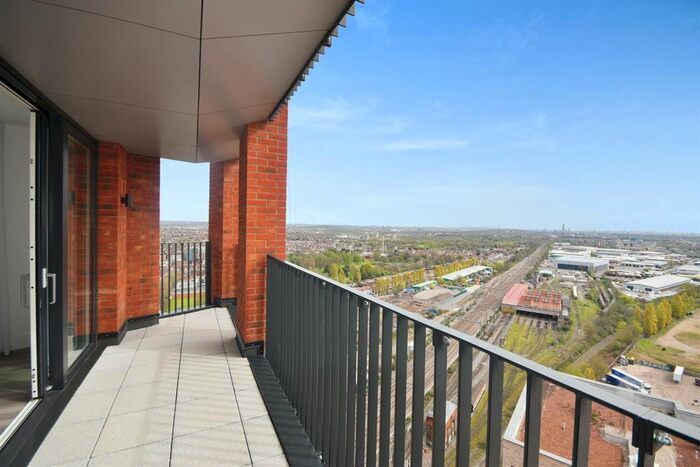 2 Bedroom Flat To Rent In Merrick Road, Southall, UB2