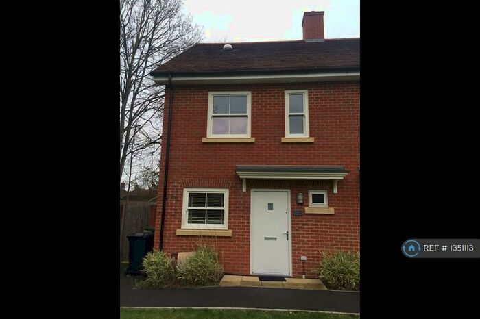 2 Bedroom Semi-Detached House To Rent In Winton Gate, Winchester, SO22