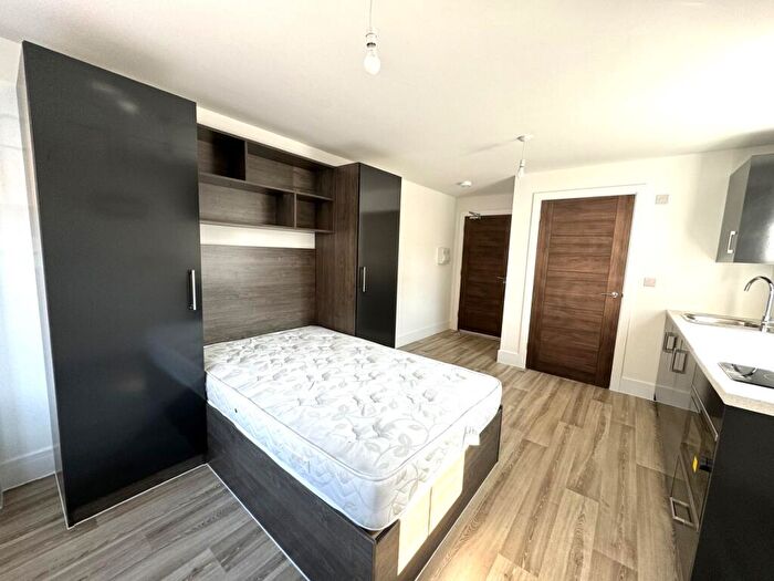 Studio To Rent In Charndon Close, Reading, RG2