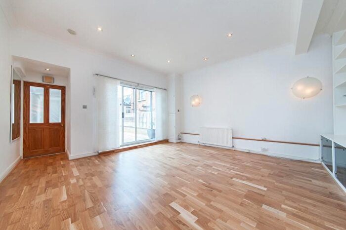 2 Bedroom Flat To Rent In Maryon Mews, South End Green, NW3