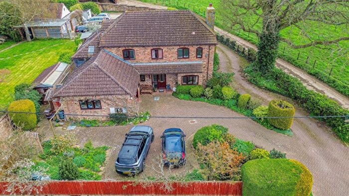 4 Bedroom Detached House For Sale In St. Johns Road, Slimbridge, Gloucester, GL2