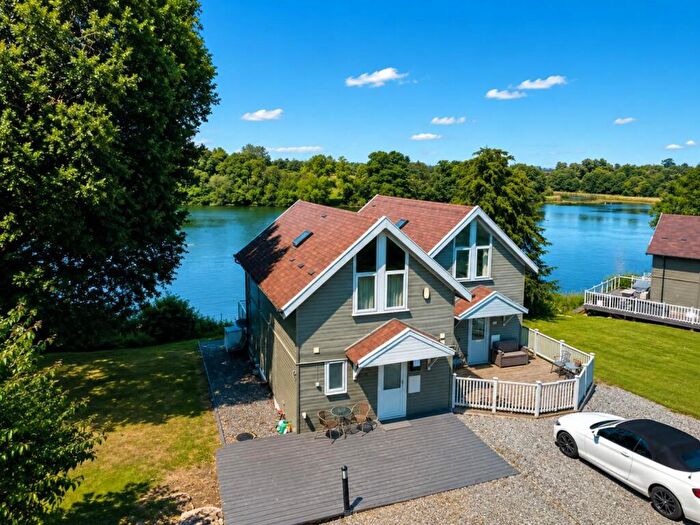 2 Bedroom Semi-Detached House For Sale In Lakeside, Overstone, Northamptonshire, NN6