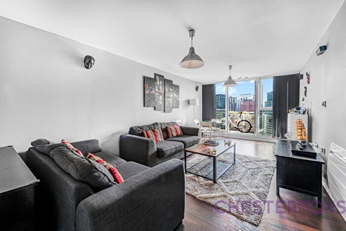 2 Bedroom Flat To Rent In Switch House, Blackwall Way, E14