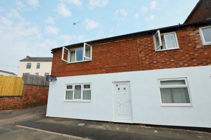 1 Bedroom Ground Flat To Rent In Queen Street, Earls Barton, NN6