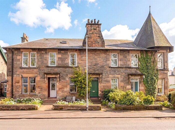 3 Bedroom Flat For Sale In Dean Crescent, Riverside, FK8