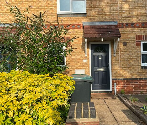 2 Bedroom Terraced House To Rent In Cherry Hills, Watford, WD19