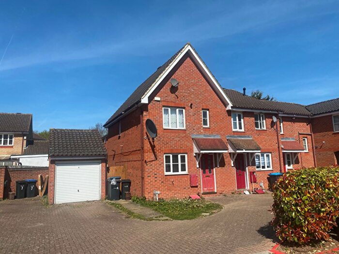 3 Bedroom Property To Rent In Sedley Close, Enfield, EN1