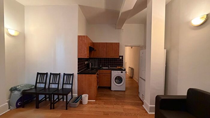 1 Bedroom Flat To Rent In Harrison Bell House A Oak Crescent, London, E16