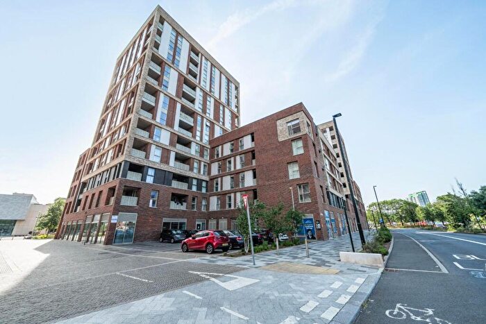 1 Bedroom Flat For Sale In Kite Close, SE2