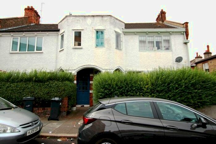 1 Bedroom Flat To Rent In Felsberg Road, London, SW2