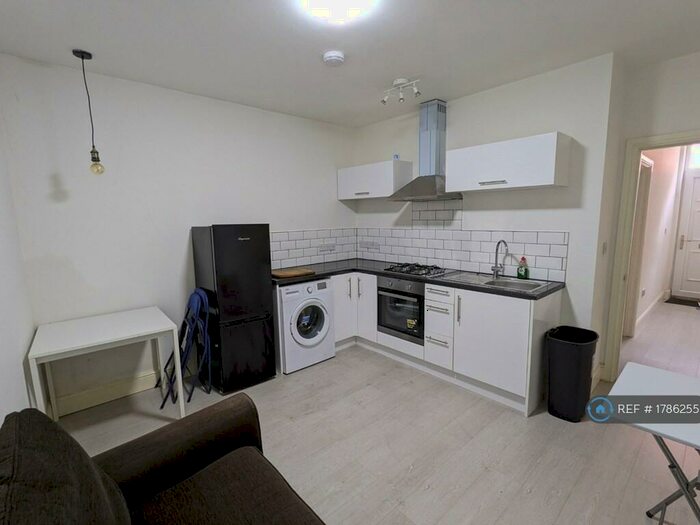 1 Bedroom Flat To Rent In Denman Street, Nottingham, NG7