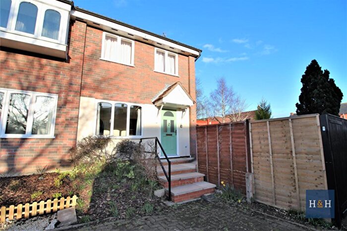 3 Bedroom House To Rent In The Lindens, Towcester -, NN12