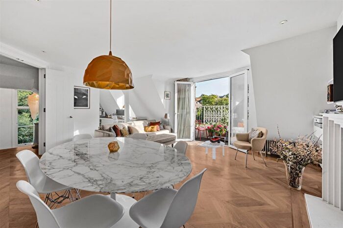 3 Bedroom Flat For Sale In Frognal, Hampstead, NW3