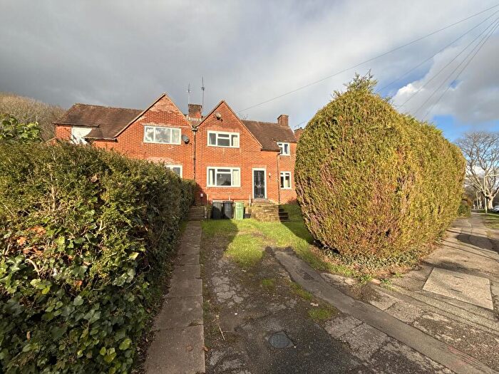 4 Bedroom Semi-Detached House To Rent In Cromwell Road, Stanmore, Winchester, SO22