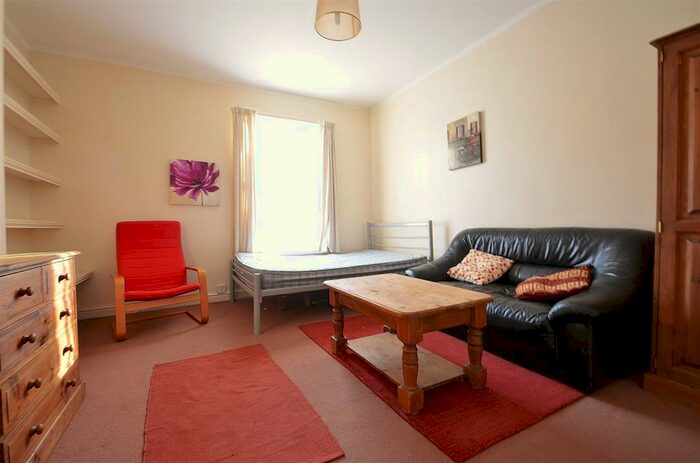 Studio To Rent In Mansfield Road, Nottingham, NG5