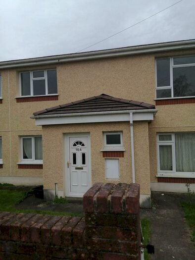 2 Bedroom Flat To Rent In Heol Y Llwynau, Pontardawe, Swansea., SA8