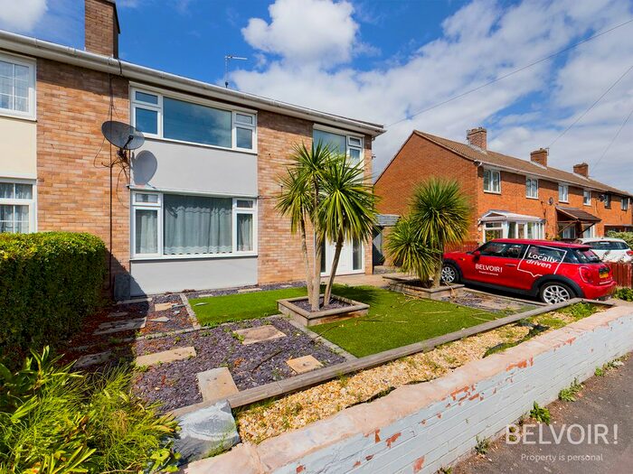 4 Bedroom Semi-Detached House For Sale In Fitzalan Road, Shrewsbury, SY1